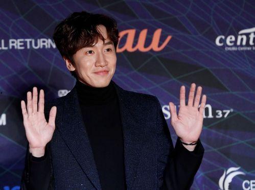 大神爆料李光洙视频,揭秘明星日常幕后趣事